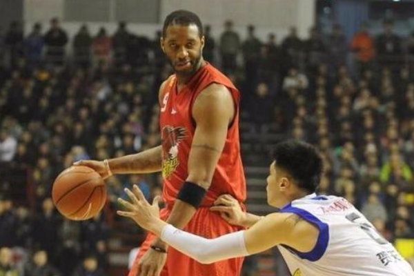 CBA歷史上哪位外援給中國球隊帶來(lái)最大幫助？