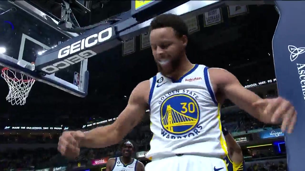 大秀肌肉！